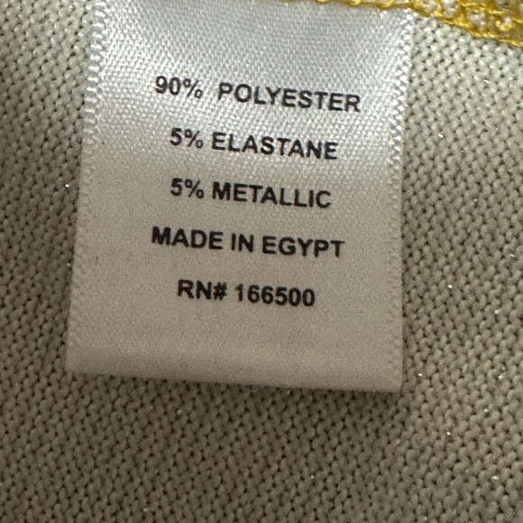 Elegant Gold Women's Blouse - Picture 5 of 8